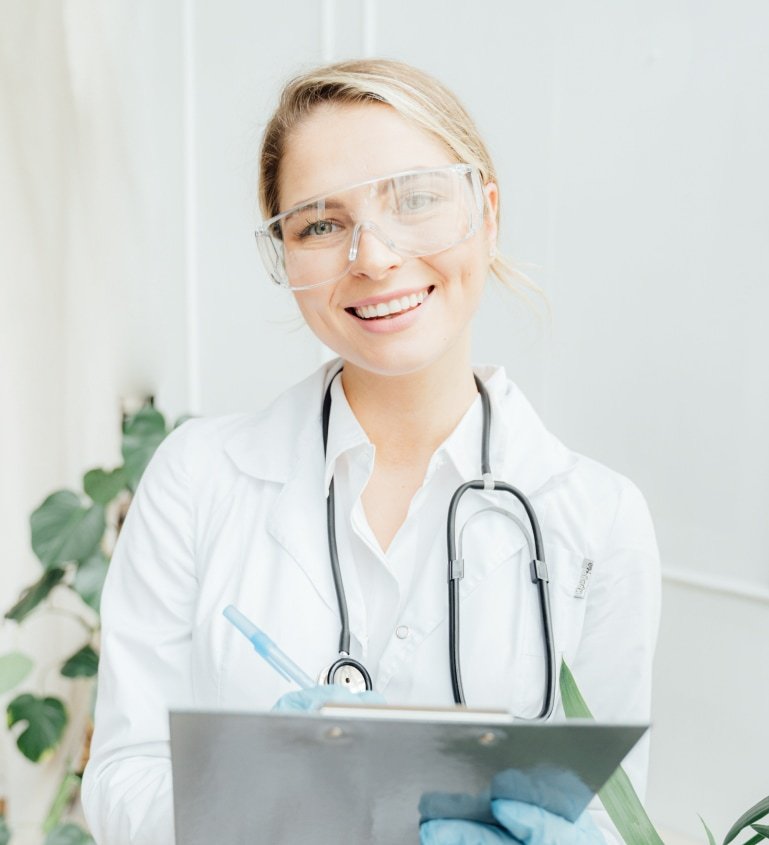 Dr. Priyamvada Bhasin (MBBS, MS)